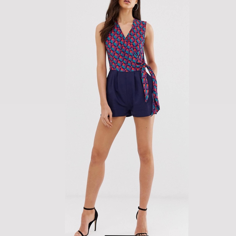 Closet 2-in-1 wrap romper size 10